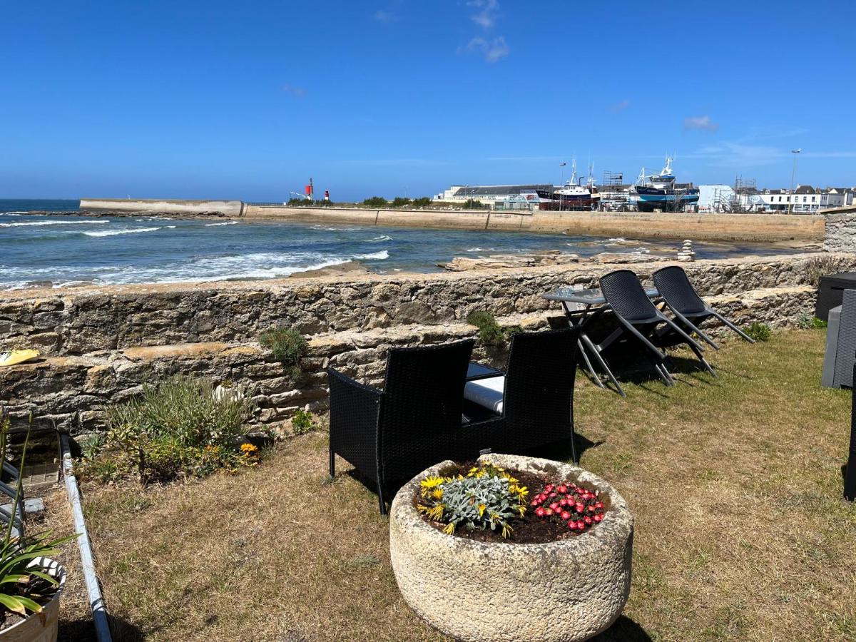 La Rose Des Mers Treffiagat Exterior photo